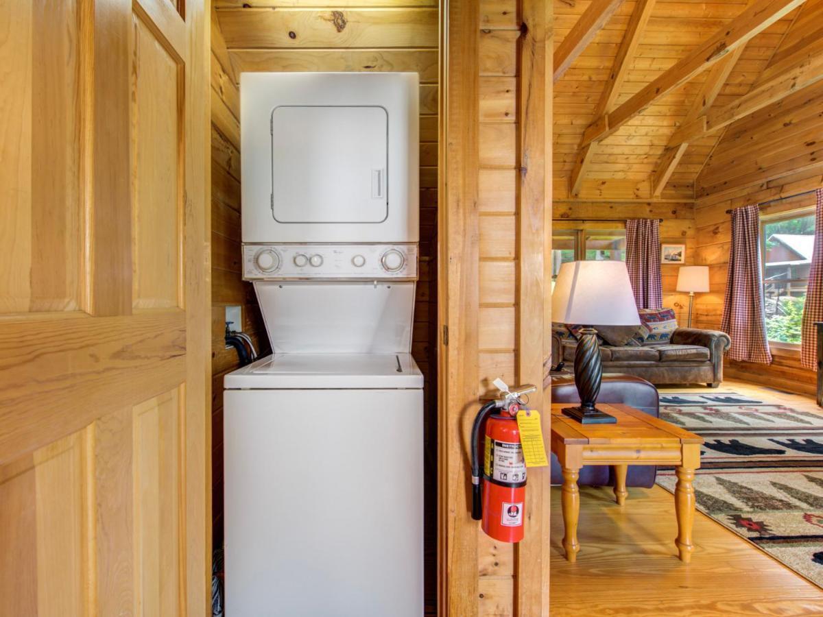 Bear Tracks, 2 Bedrooms, Hot Tub, Fireplace, Wifi, Jetted Tub, Sleeps 6 Gatlinburg Ngoại thất bức ảnh